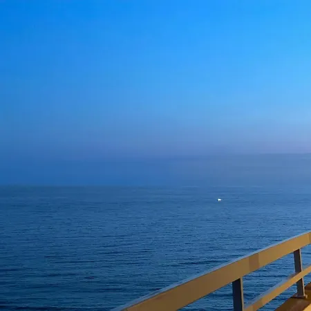 아파트 Dos Tres Castelos - Beachfront With Pool By Seeview Pt *