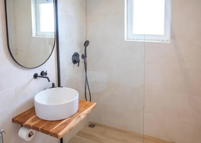 Апартаменты Dos Tres Castelos - Beachfront With Pool By Seeview Pt *